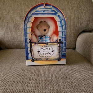 North American Bear Company's Muffy Vanderbear as "Muffy of the North"